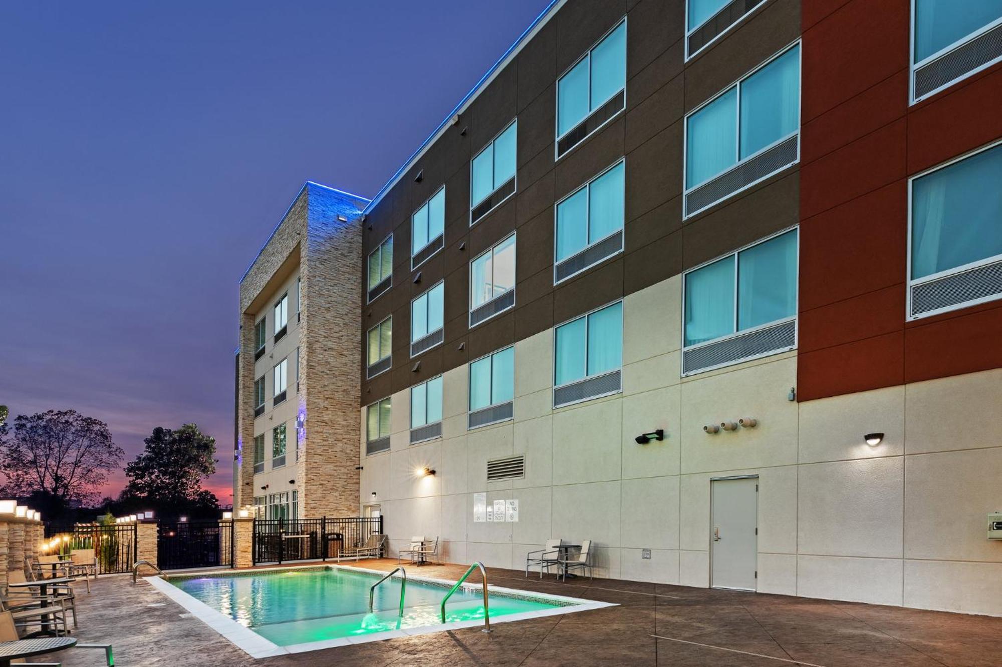 Holiday Inn Express & Suites - Tulsa Northeast - Owasso By Ihg Exterior photo